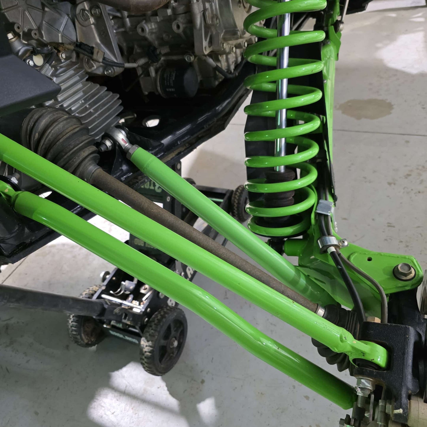 Area 15 designs Adjustable toe links for kawasaki H2 in Kawasaki green